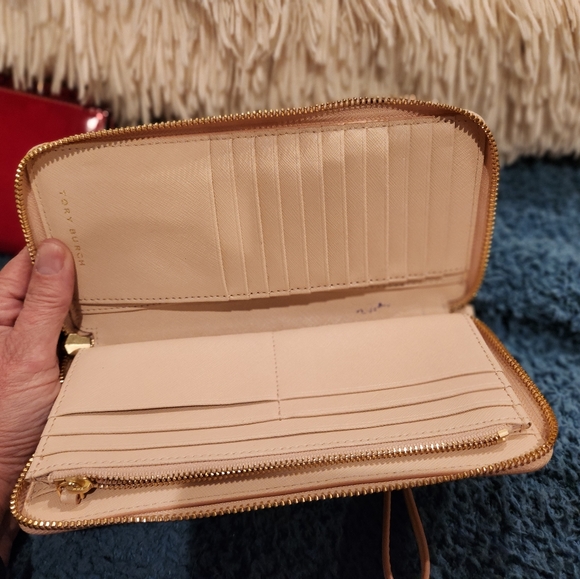Tory Bitch wristlet wallet - Picture 8 of 11